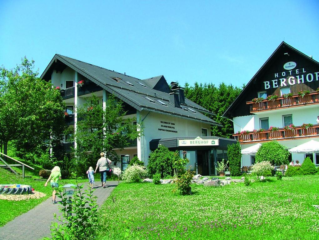 Hotel Berghof Вилинген Екстериор снимка